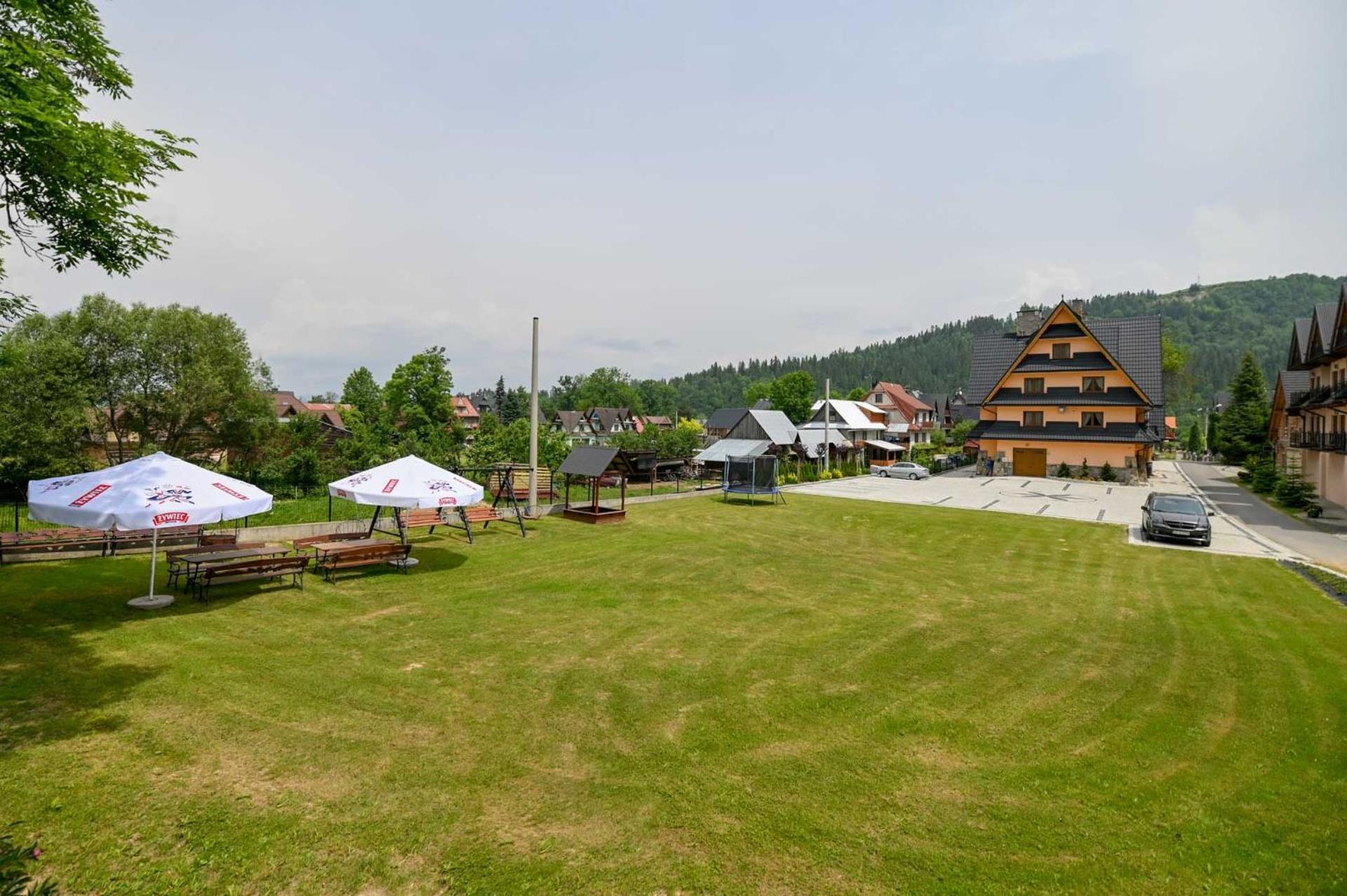 Pod Tatrami 2 - Swietna Lokalizacja, Obok Przystanku Ski Busa Oraz Restauracji, Duzy Parking Бялка-Татшаньска Экстерьер фото