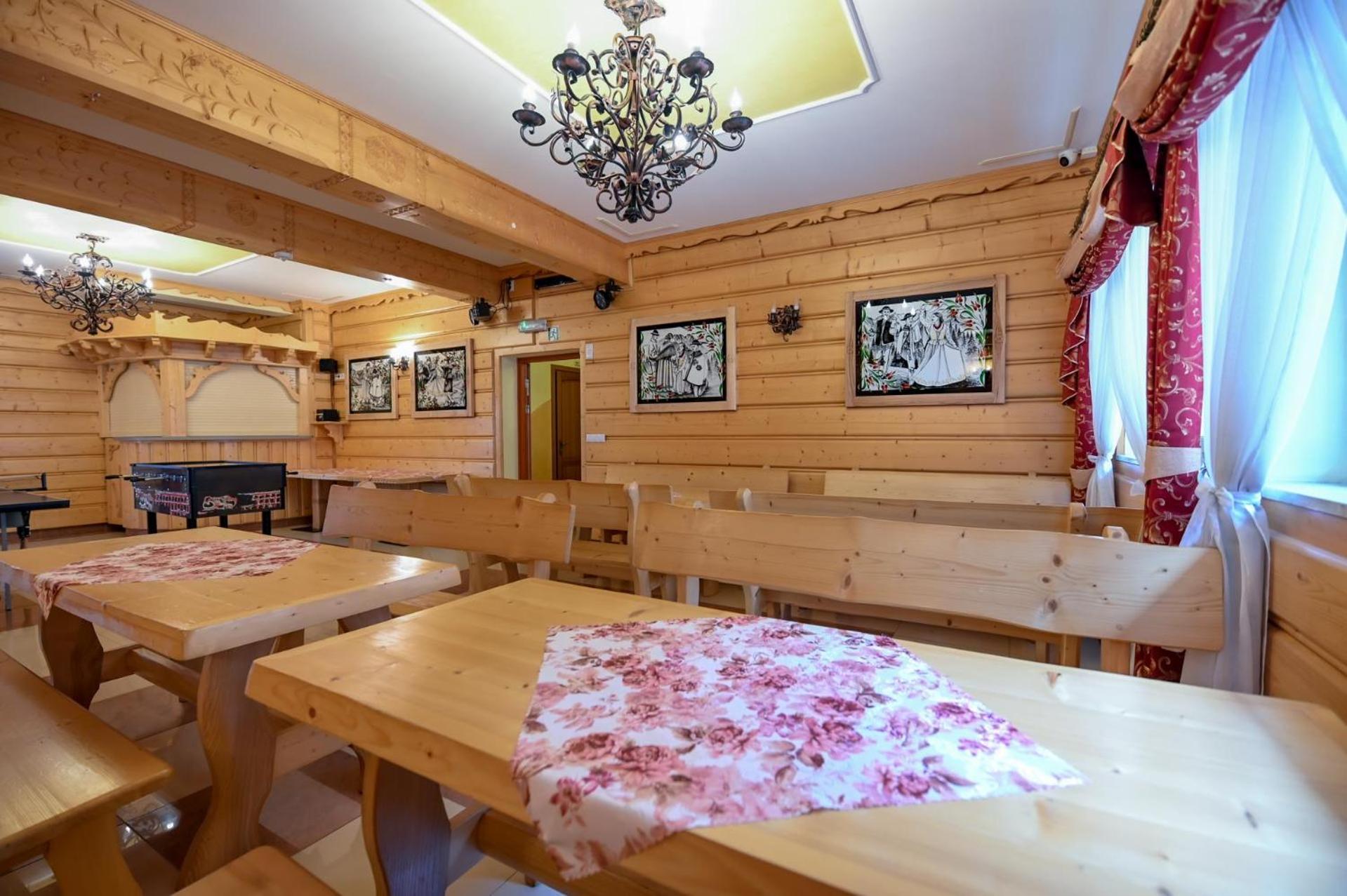 Pod Tatrami 2 - Swietna Lokalizacja, Obok Przystanku Ski Busa Oraz Restauracji, Duzy Parking Бялка-Татшаньска Экстерьер фото